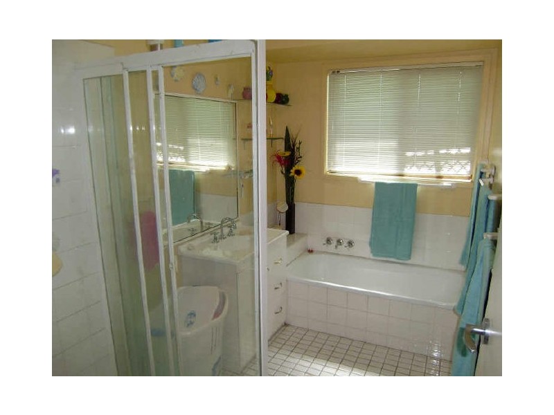 26 Lytham Court, Highland Park QLD 4211