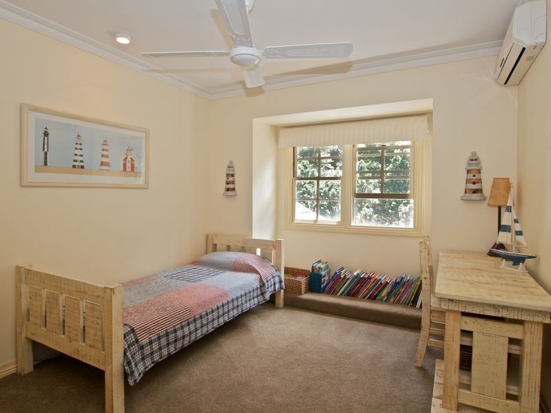 13 Summercreek Lane, Nerang QLD 4211