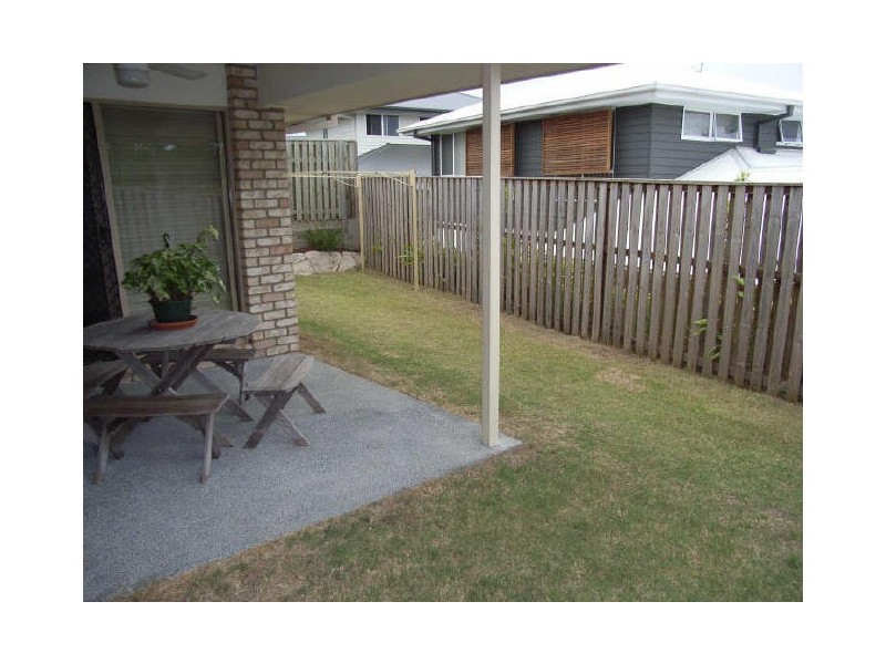 2/1 Abbey Rose Way, Nerang QLD 4211
