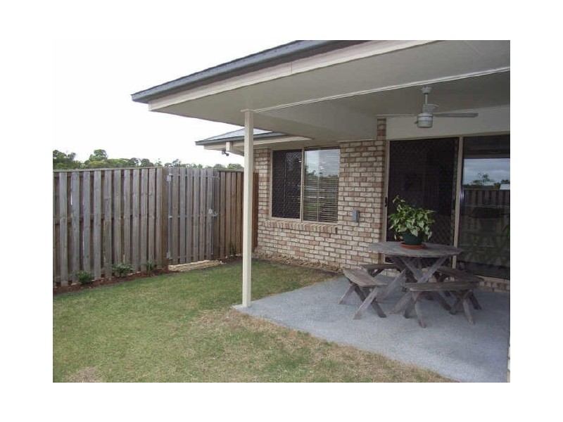 2/1 Abbey Rose Way, Nerang QLD 4211