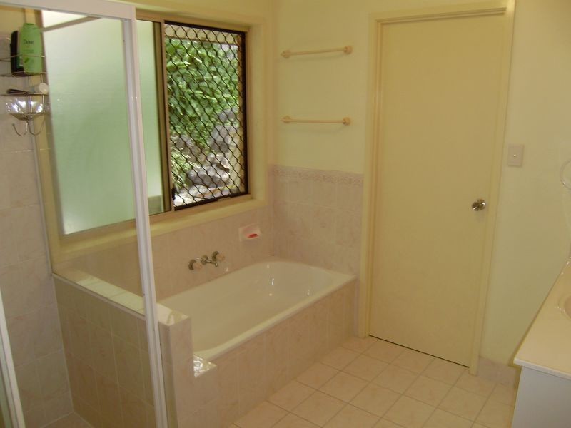 1/8 Bamadi Court, Nerang QLD 4211