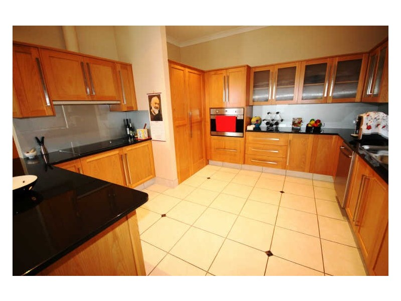 19 Marriott Way, Highland Park QLD 4211