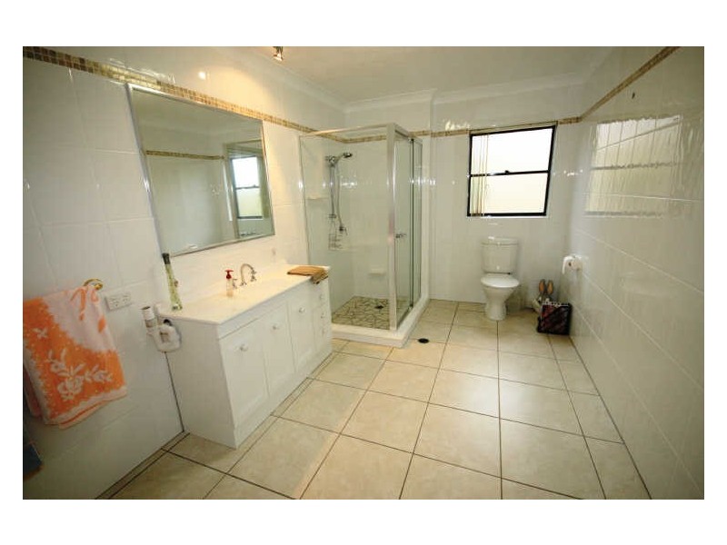 19 Marriott Way, Highland Park QLD 4211