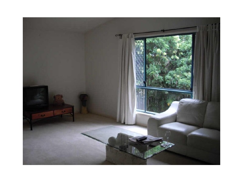 10 Wiltshire Drive, Mudgeeraba QLD 4213