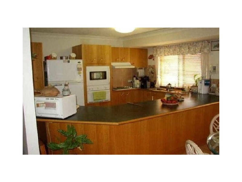 10 Wiltshire Drive, Mudgeeraba QLD 4213