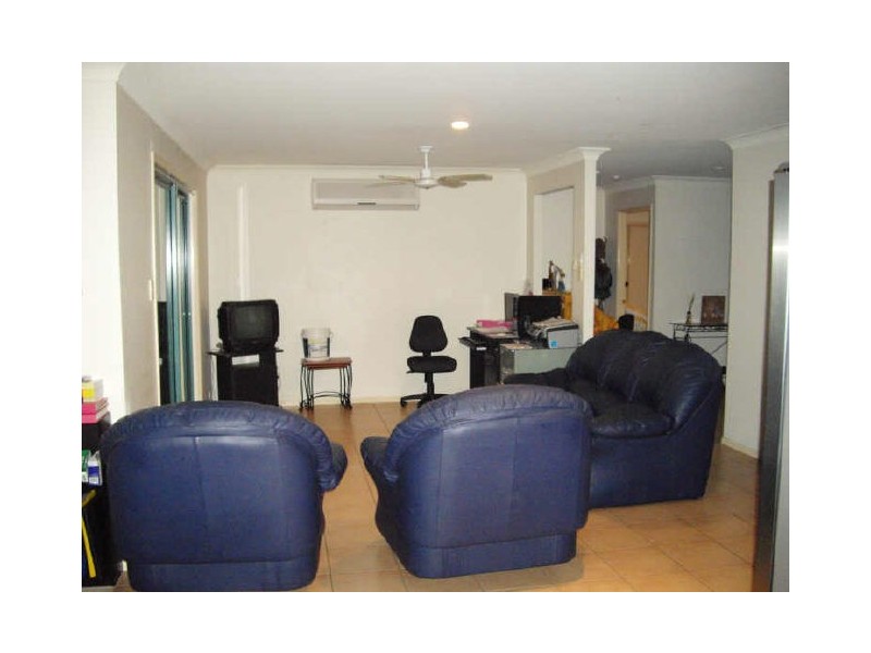 10 Wiltshire Drive, Mudgeeraba QLD 4213