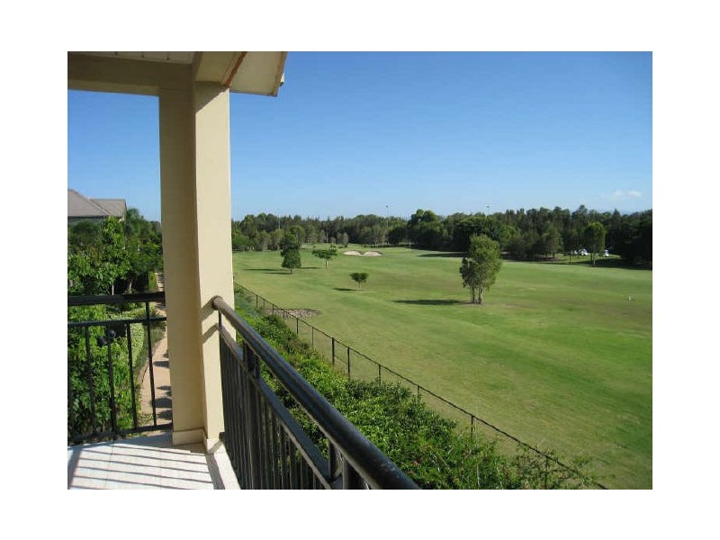 2095/1 The Vistas Drive, Carrara QLD 4211