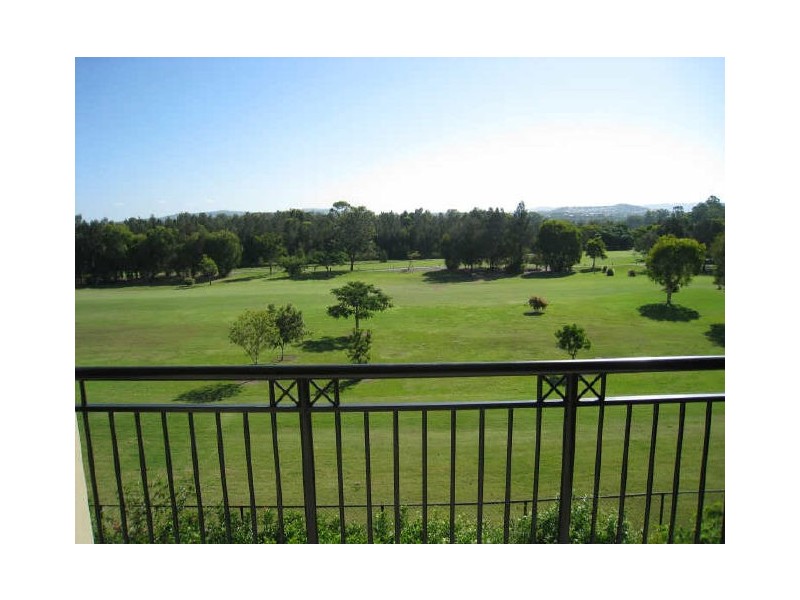 2095/1 The Vistas Drive, Carrara QLD 4211