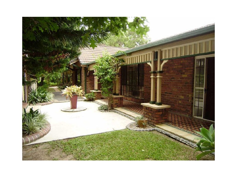 10 Tom Latimer Court, Worongary QLD 4213