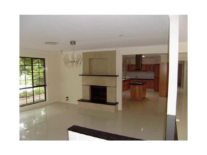 10 Tom Latimer Court, Worongary QLD 4213