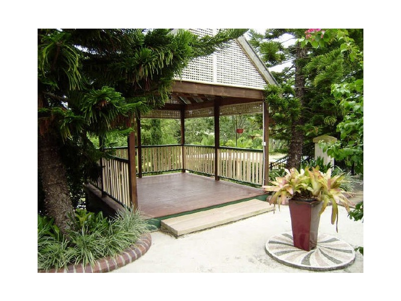 10 Tom Latimer Court, Worongary QLD 4213