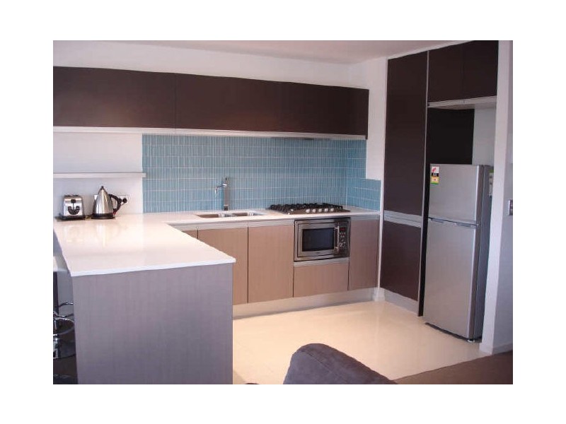 24/3030 The Boulevard “Emerald Lakes”, Carrara QLD 4211