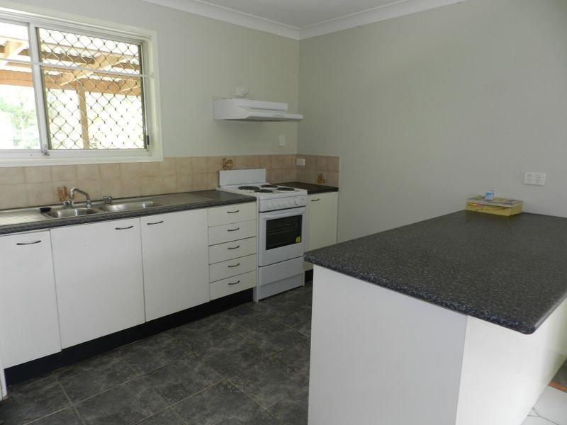 13 Pappas Way, Carrara QLD 4211