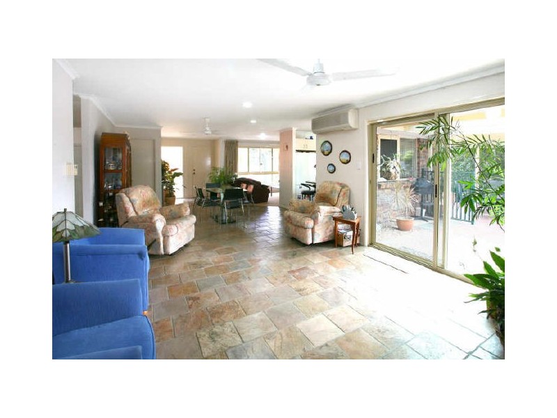 12 Woolmere Street, Carrara QLD 4211