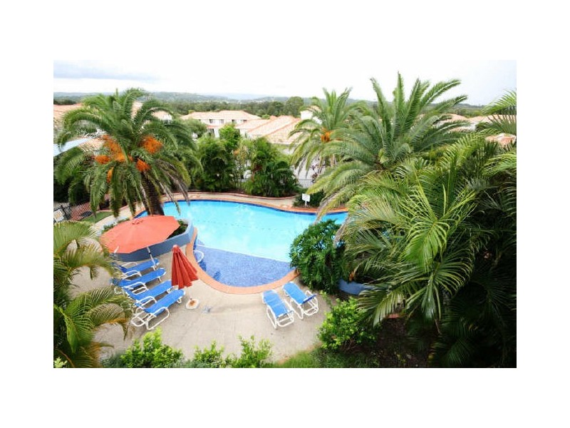 22/24 Amsonia Court, Arundel QLD 4214