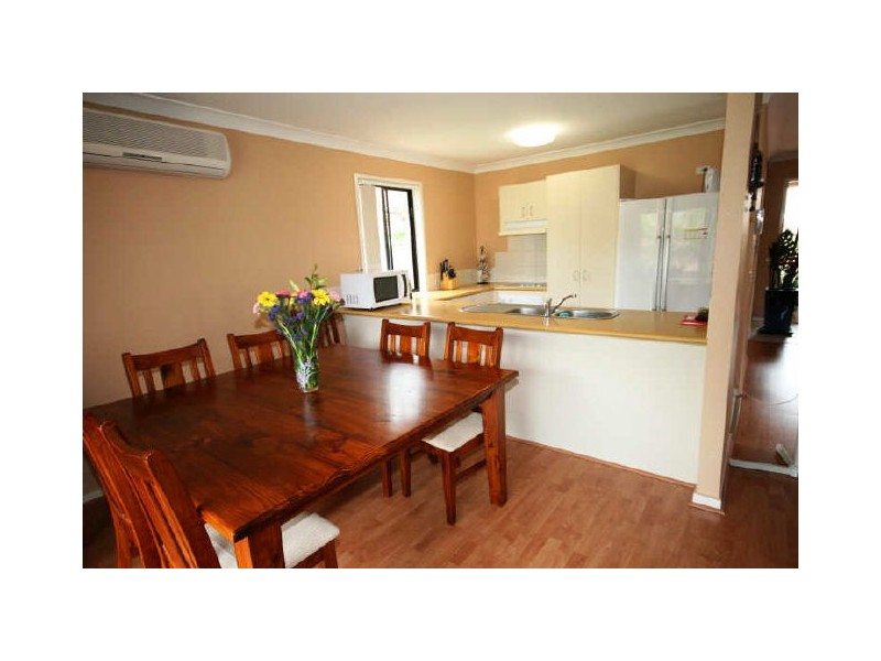 22/24 Amsonia Court, Arundel QLD 4214