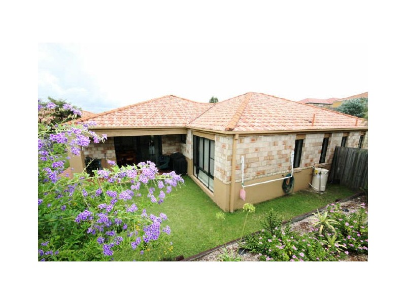 22/24 Amsonia Court, Arundel QLD 4214