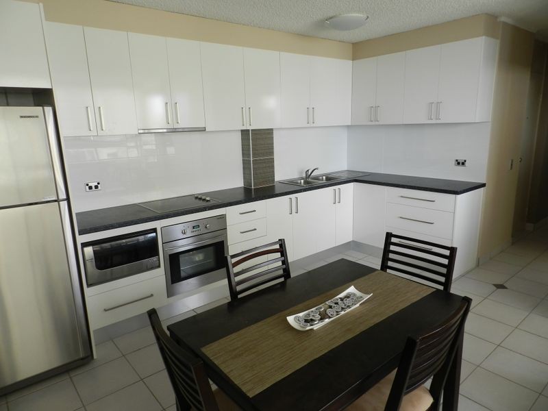 42/2 Ocean Avenue, Surfers Paradise QLD 4217