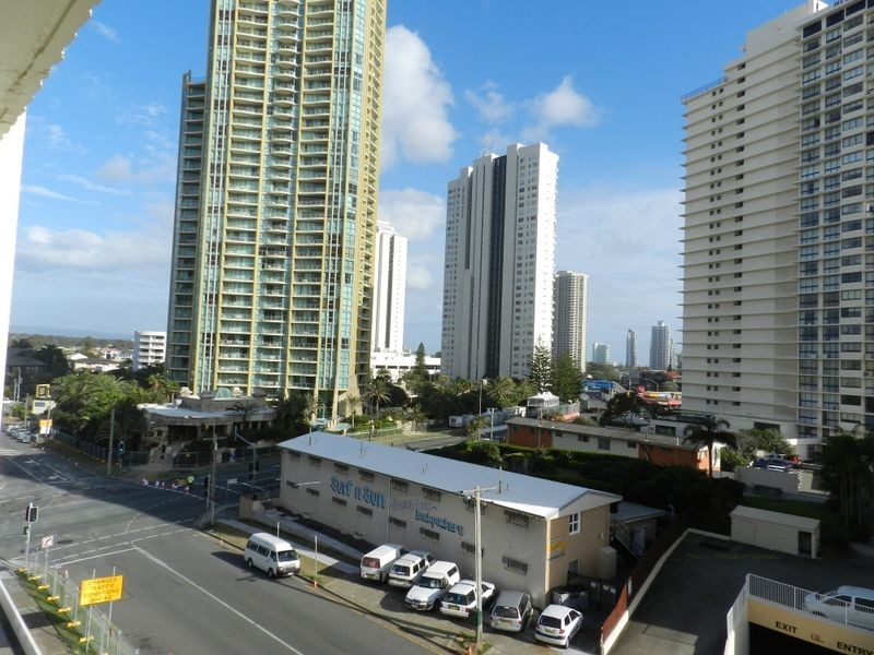 42/2 Ocean Avenue, Surfers Paradise QLD 4217