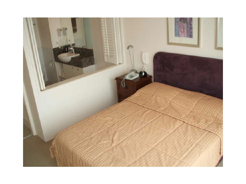 1904/2685 Gold Coast Highway, Broadbeach QLD 4218