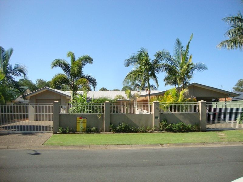 19 St Petersburg Place, Nerang QLD 4211