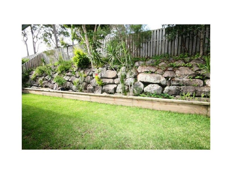 8 Swansdale Close, Nerang QLD 4211