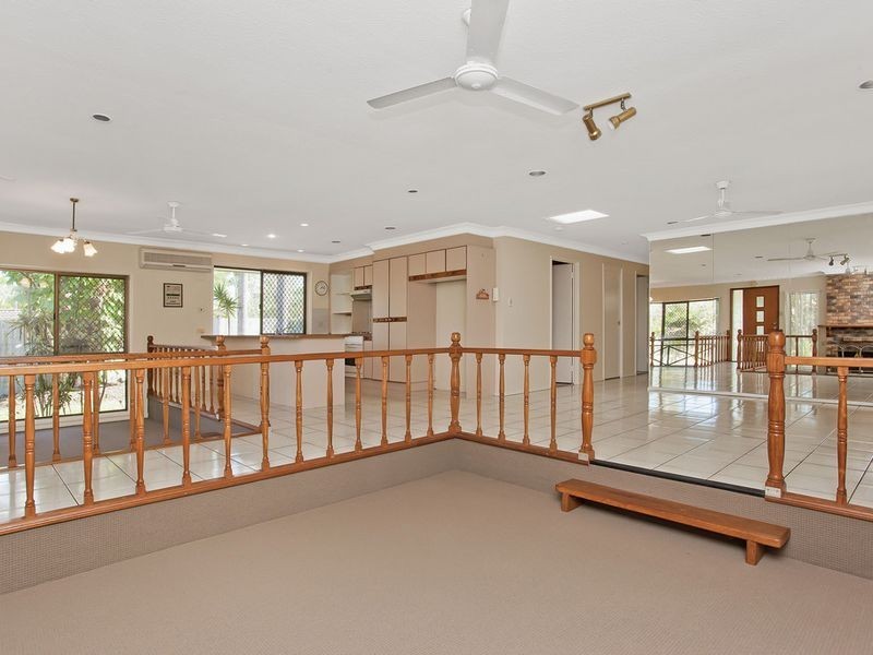 7 Farro Court, Carrara QLD 4211