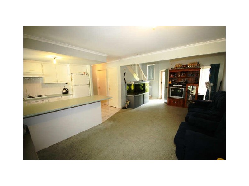 2/1A Alison Road, Carrara QLD 4211