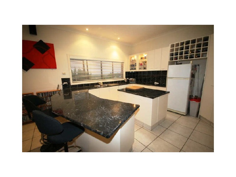 28 Ardrossan Place, Highland Park QLD 4211