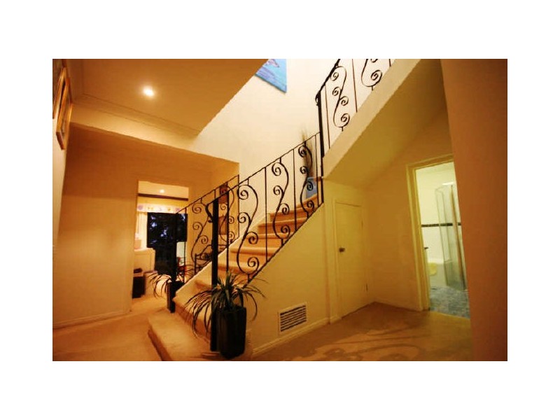 28 Ardrossan Place, Highland Park QLD 4211