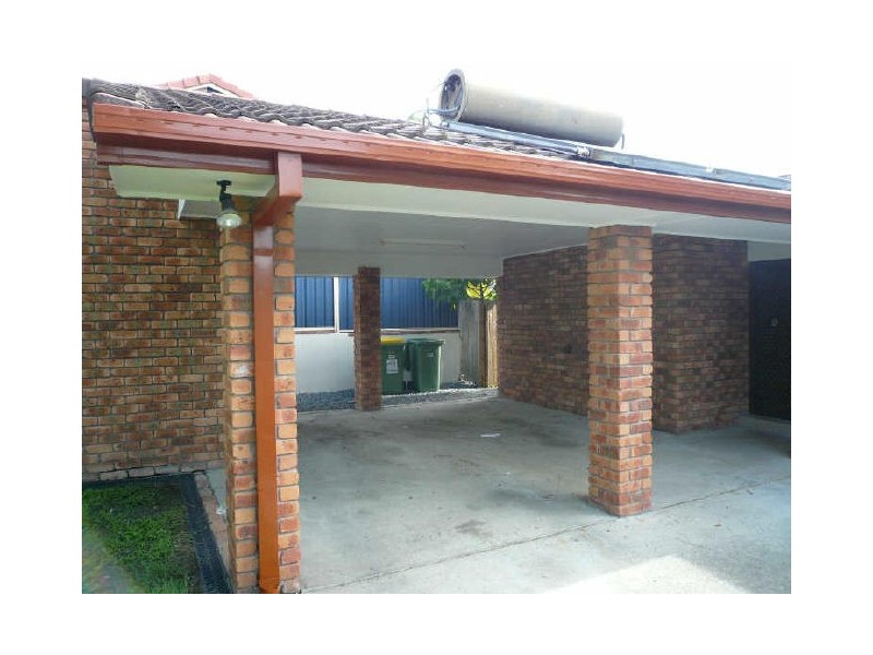 24 Kilmarnock Close, Highland Park QLD 4211