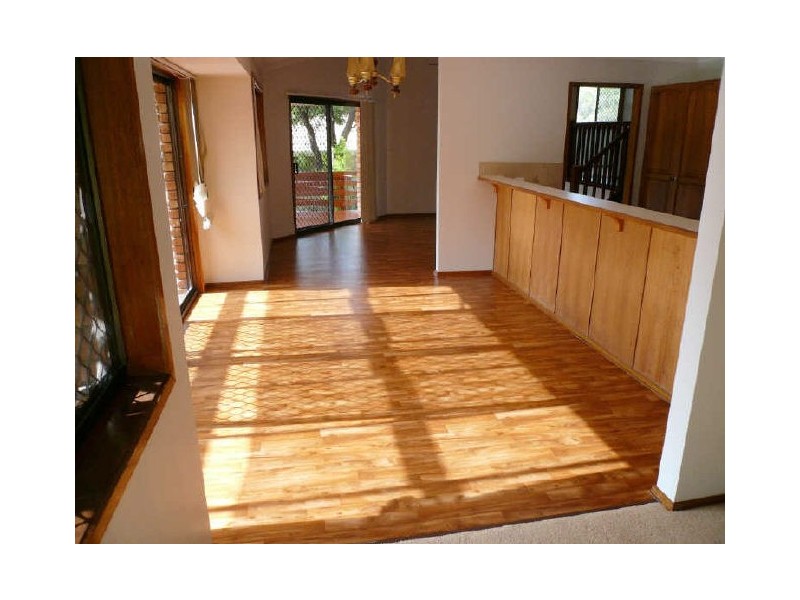 24 Kilmarnock Close, Highland Park QLD 4211