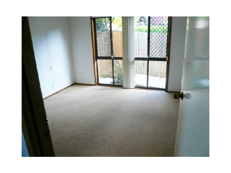 24 Kilmarnock Close, Highland Park QLD 4211