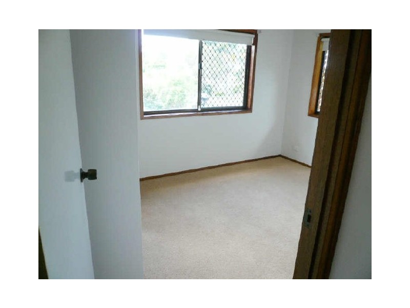 24 Kilmarnock Close, Highland Park QLD 4211