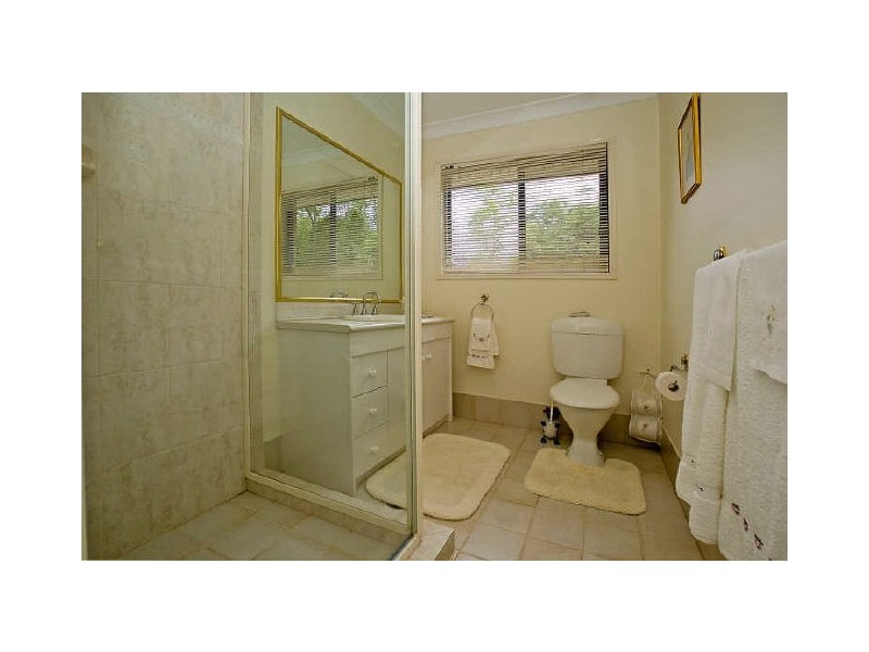 17 Lords Avenue, Mount Nathan QLD 4211