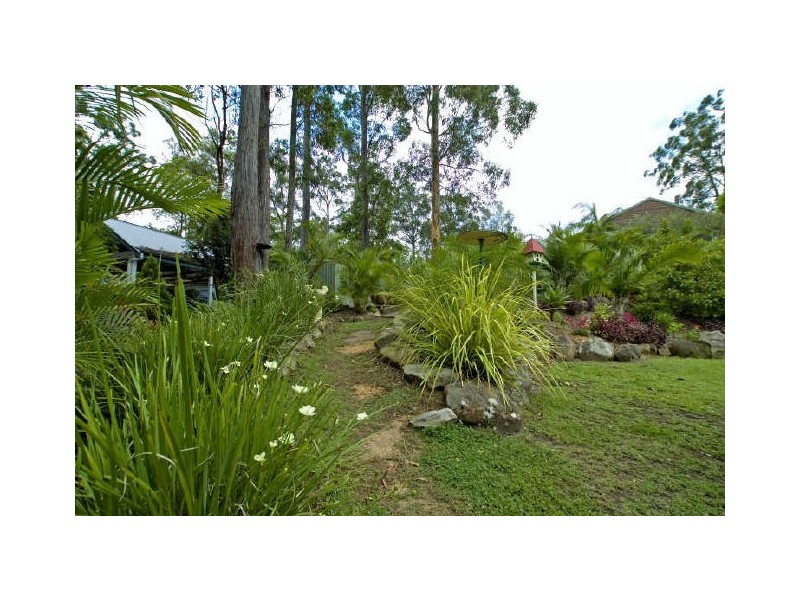 17 Lords Avenue, Mount Nathan QLD 4211