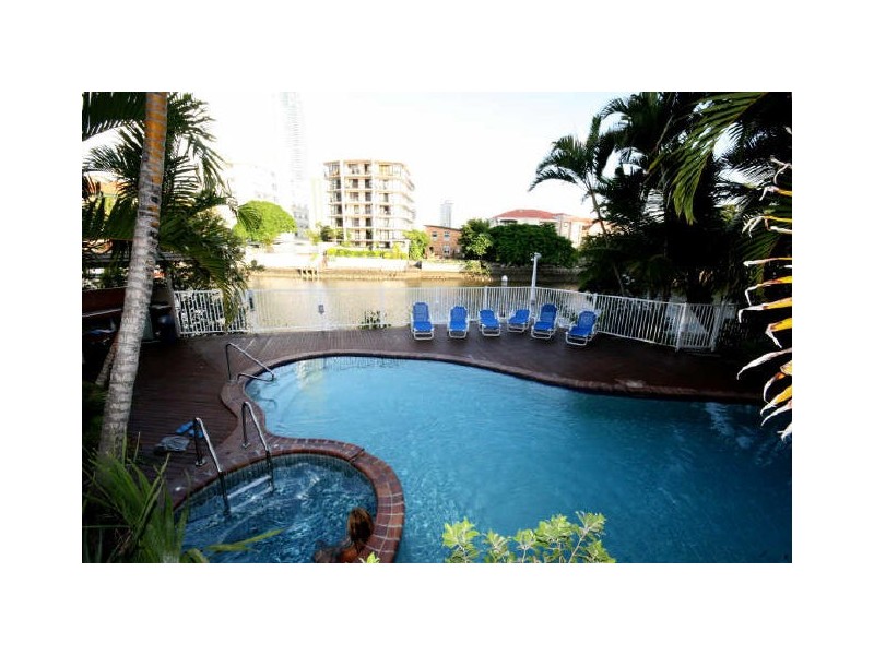 2/37 Peninsular Drive, Surfers Paradise QLD 4217