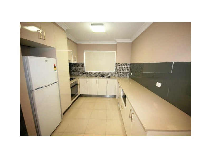 2/37 Peninsular Drive, Surfers Paradise QLD 4217