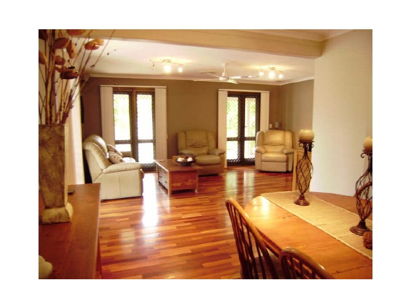 4 Nerang River Drive, Nerang QLD 4211