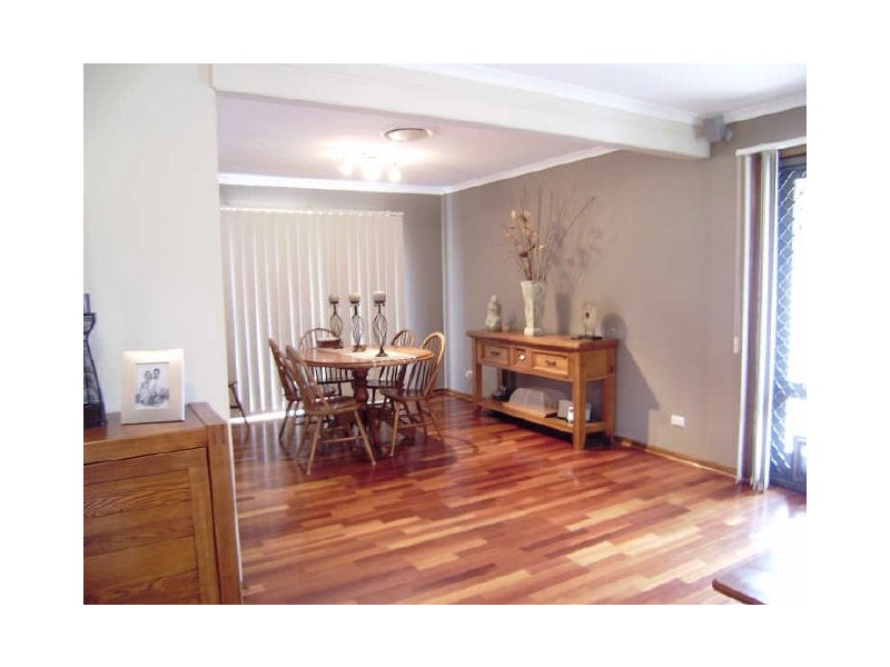 4 Nerang River Drive, Nerang QLD 4211