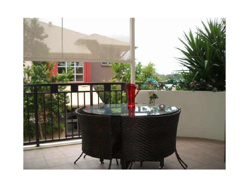8/3208 Central Place, Carrara QLD 4211