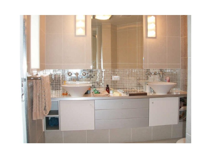 8/3208 Central Place, Carrara QLD 4211