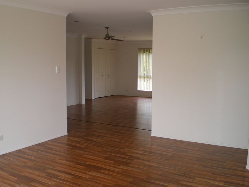 6 Edelsten Court, Carrara QLD 4211