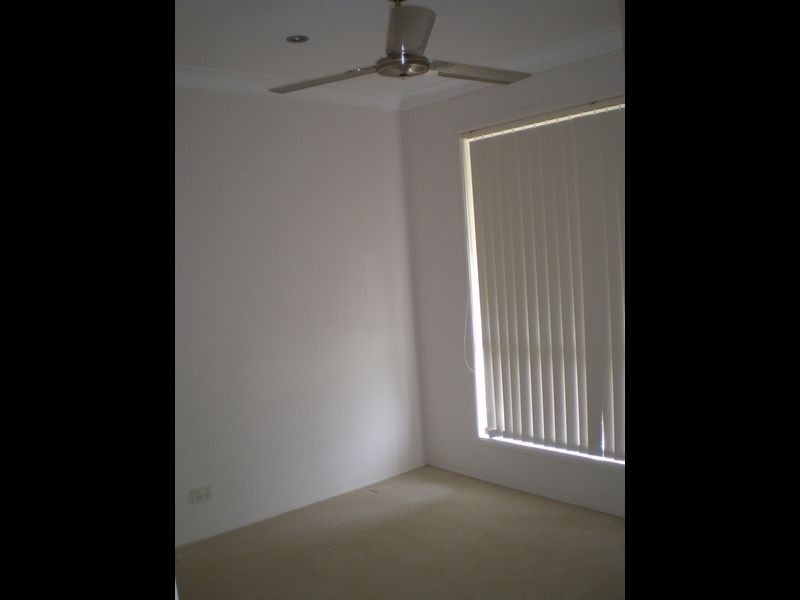 6 Edelsten Court, Carrara QLD 4211