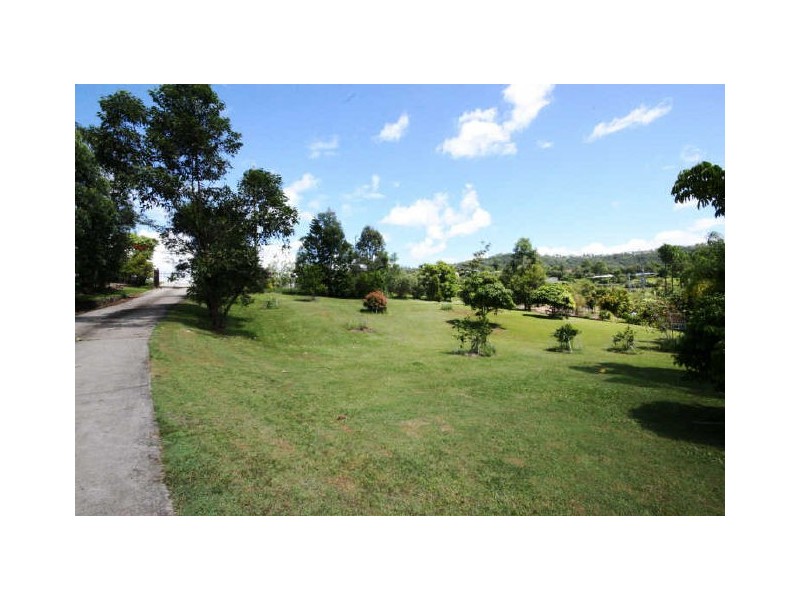 256 Worongary Road, Worongary QLD 4213