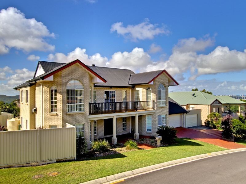 2 Ramada Place, Highland Park QLD 4211