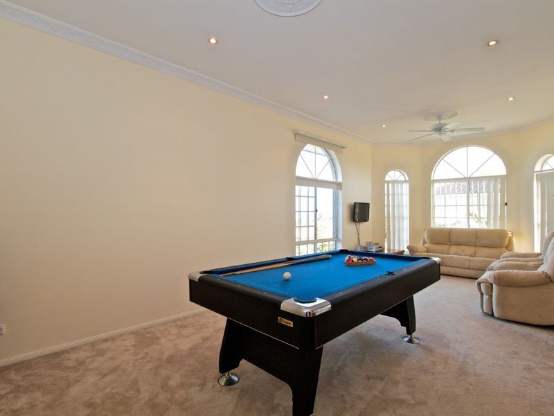 2 Ramada Place, Highland Park QLD 4211