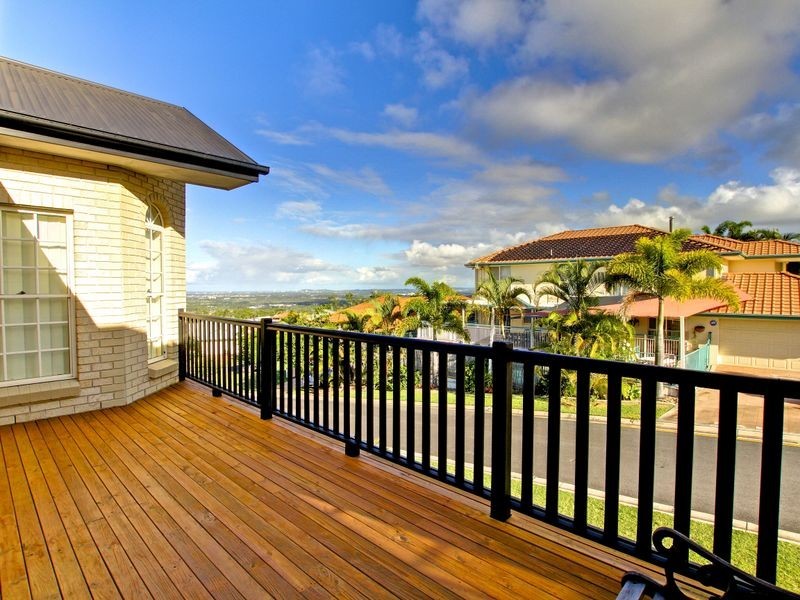 2 Ramada Place, Highland Park QLD 4211