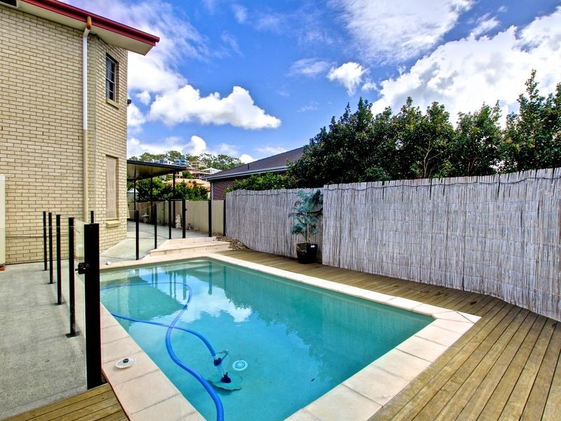 2 Ramada Place, Highland Park QLD 4211