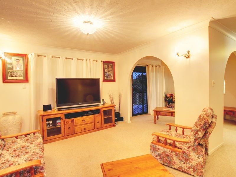 1 Mcleod Street, Highland Park QLD 4211